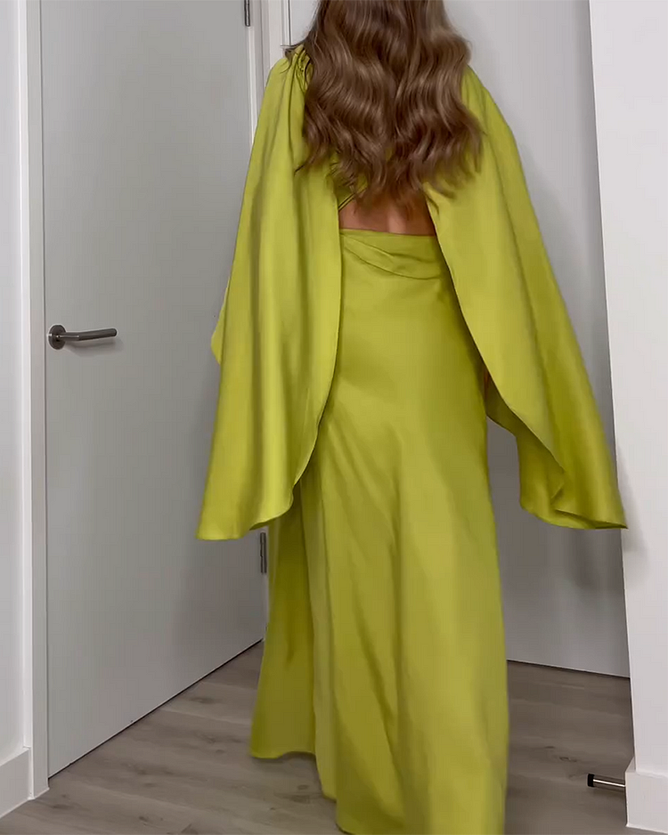 Vestido plisado de manga larga hueco