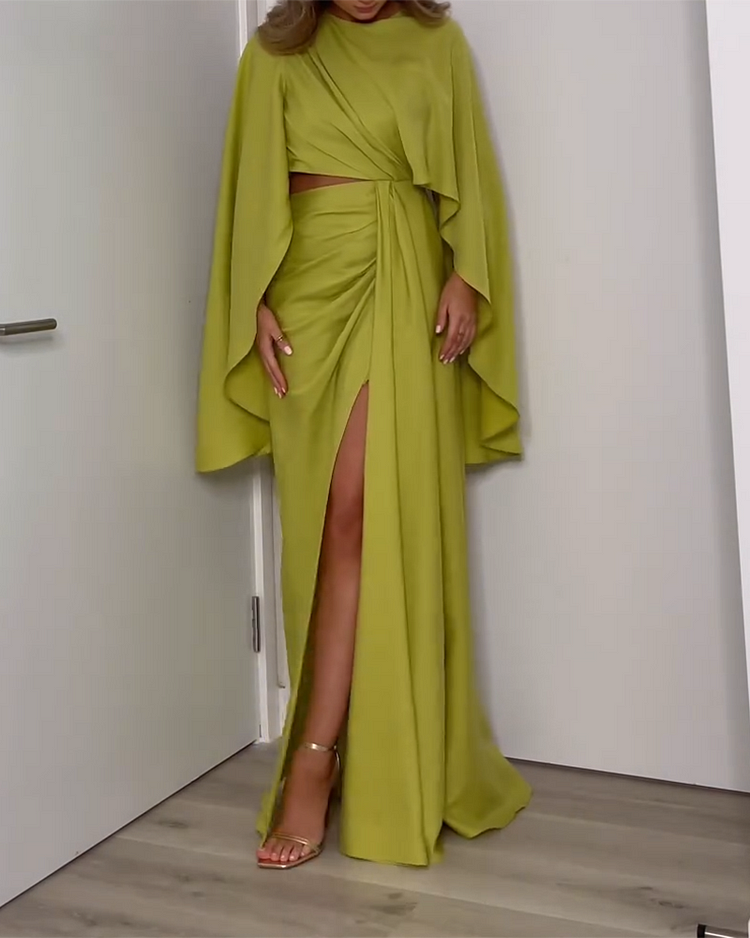 Vestido plisado de manga larga hueco